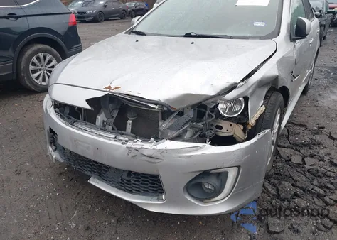 2016 Mitsubishi Lancer Es z USA, uszkodzony, nr VIN JA32U2FU8GU002129
